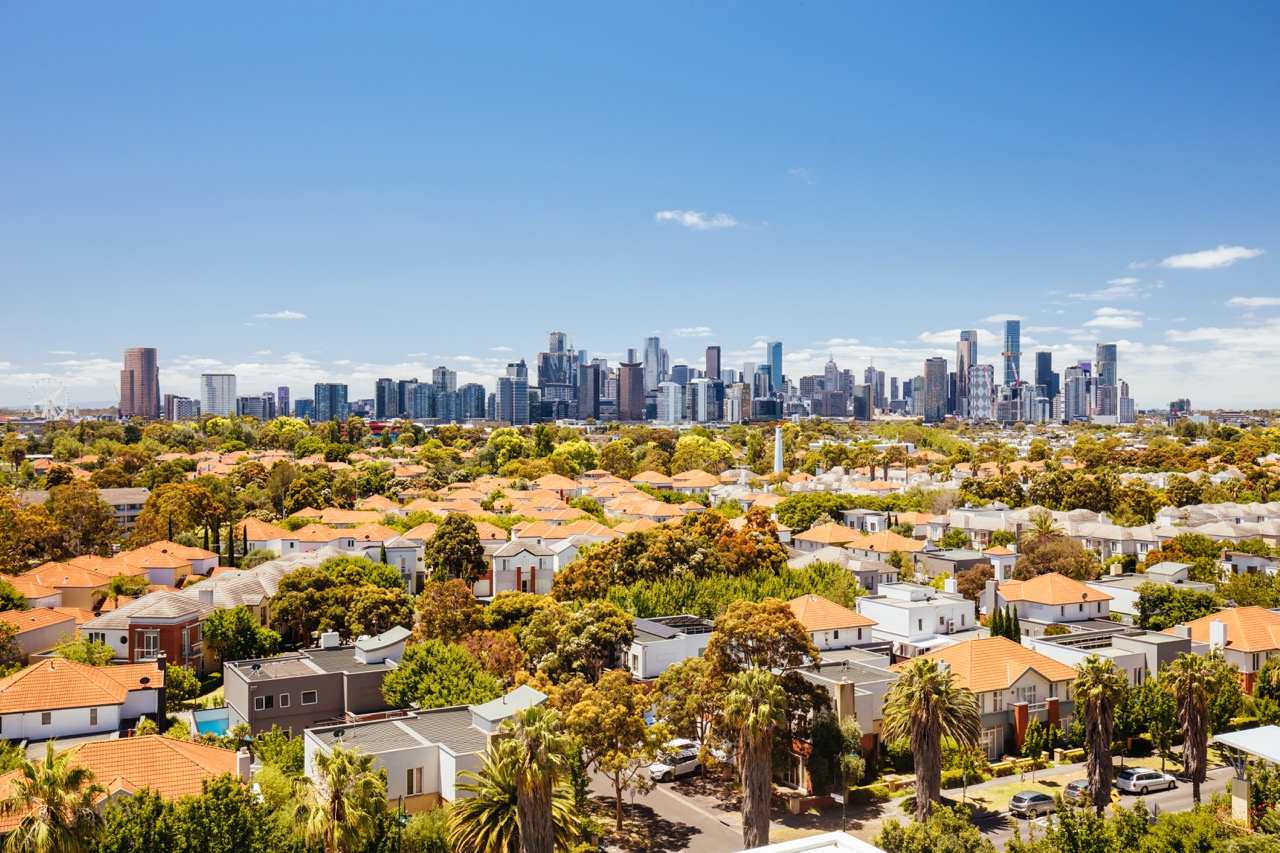 Investors return to Melbourne VIC